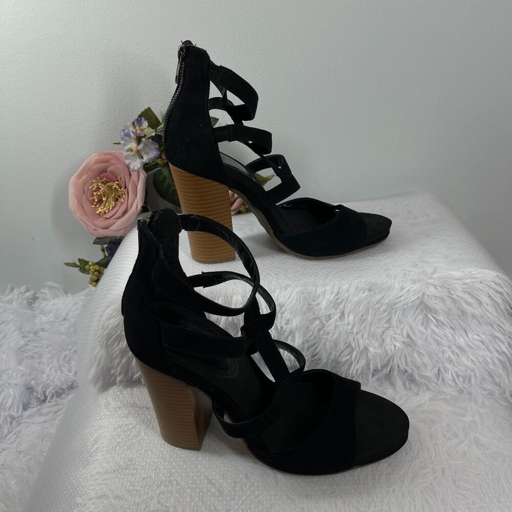 Route 66‎ Heel Sandals Size 8M Black Suede Strappy Festival Minimalist Boho Chic